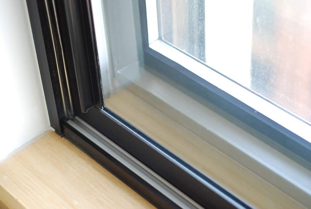 9 Ways On How to SoundProof Windows in Cheap and Affordable Price